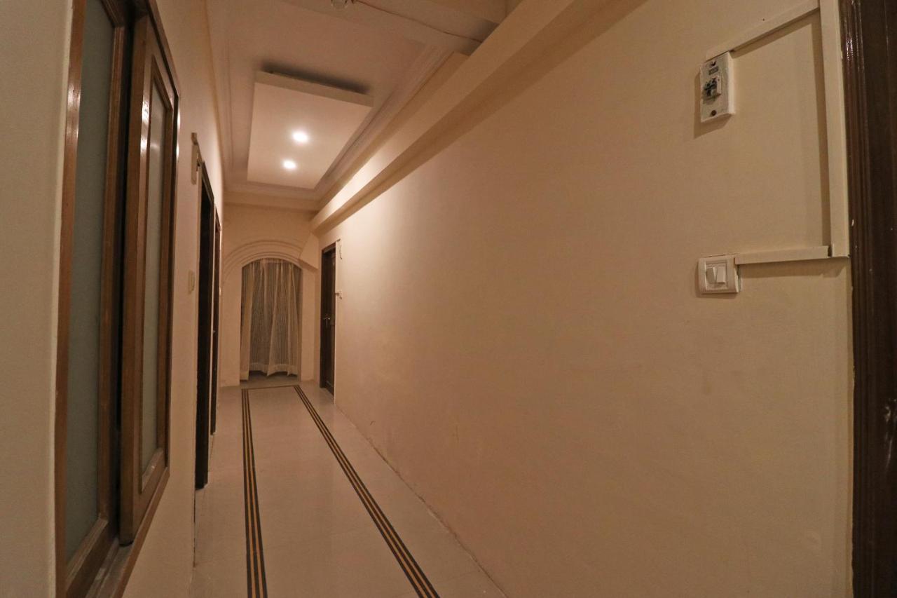 Hôtel Oyo Flagship 19301 Mezbaan International Naka Hindola à Lucknow Extérieur photo
